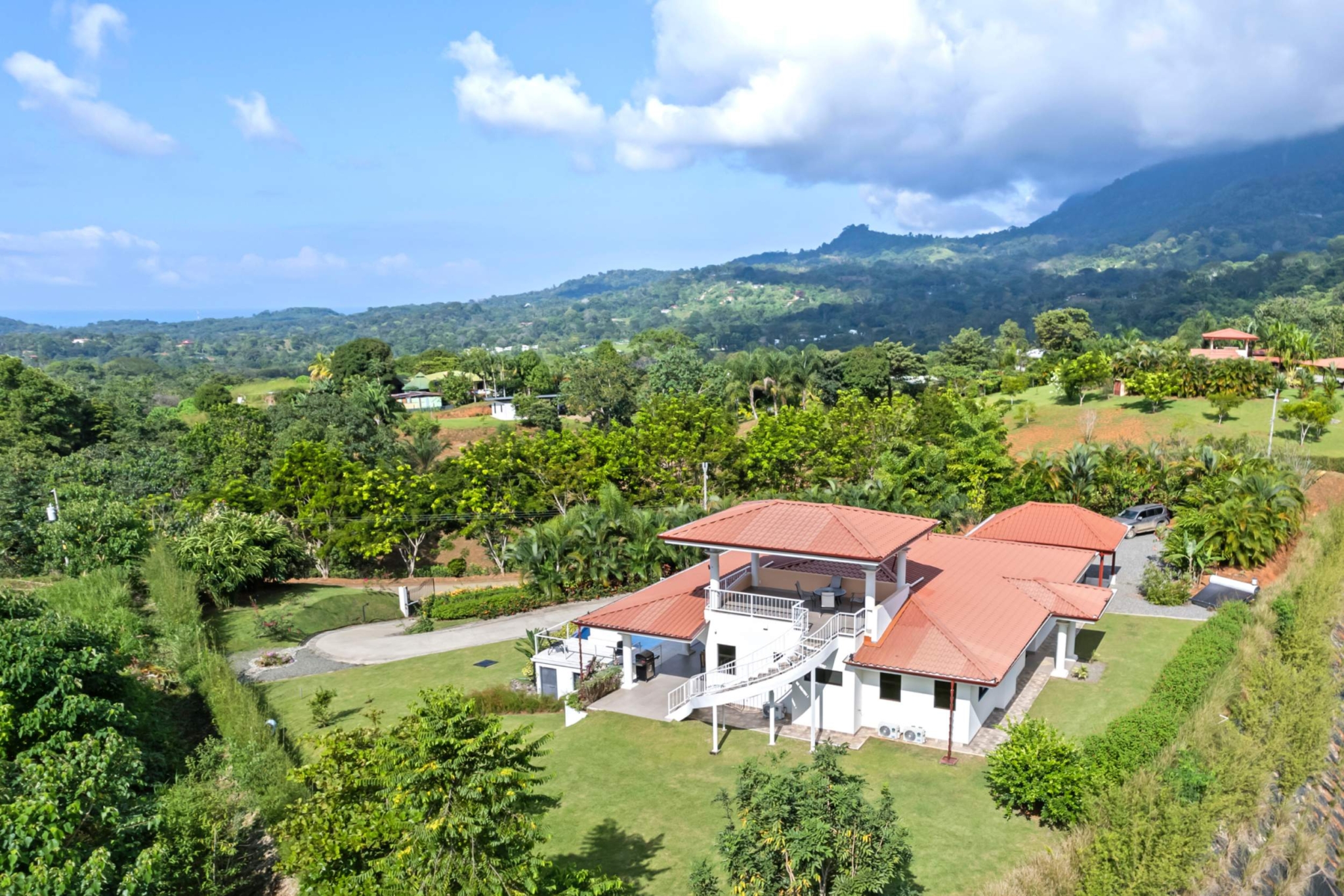 Phase 11 Home – Luxurious 4-Bedroom Home with Family-Friendly Layout, Incredible Pacific Ocean Views & Lush Tropical Grounds in Ojochal Costa Rica Luxurious 4-Bedroom Home with Family-Friendly Layout, Incredible Pacific Ocean Views & Lush Tropical Grounds in Ojochal Costa Rica