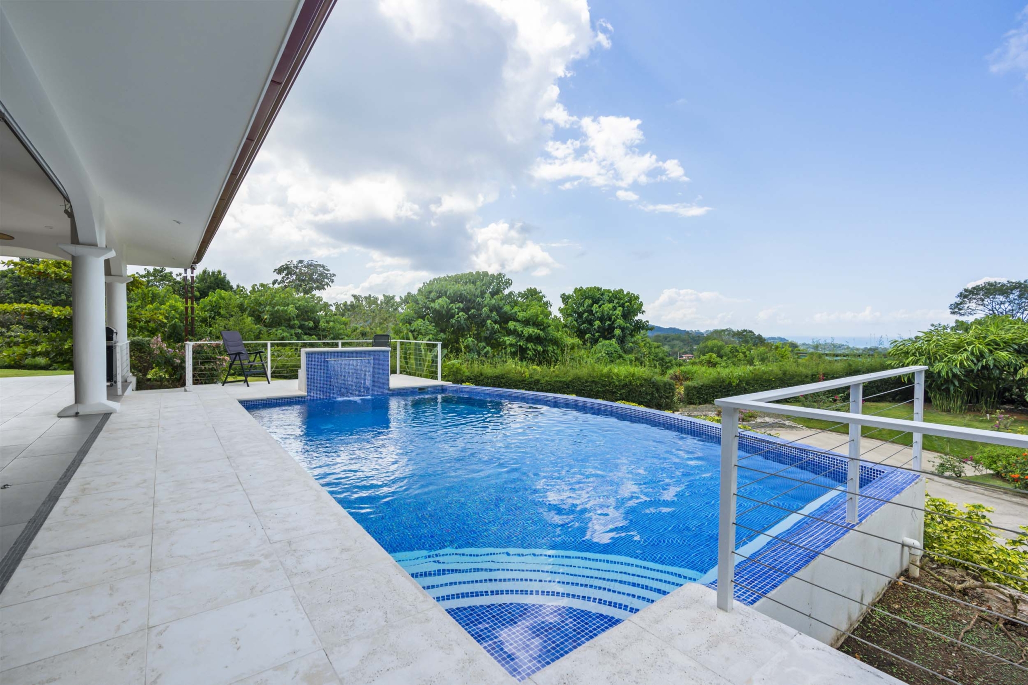 Ojochal-ph11L35- (26) Luxurious 4-Bedroom Home with Family-Friendly Layout, Incredible Pacific Ocean Views & Lush Tropical Grounds in Ojochal Costa Rica