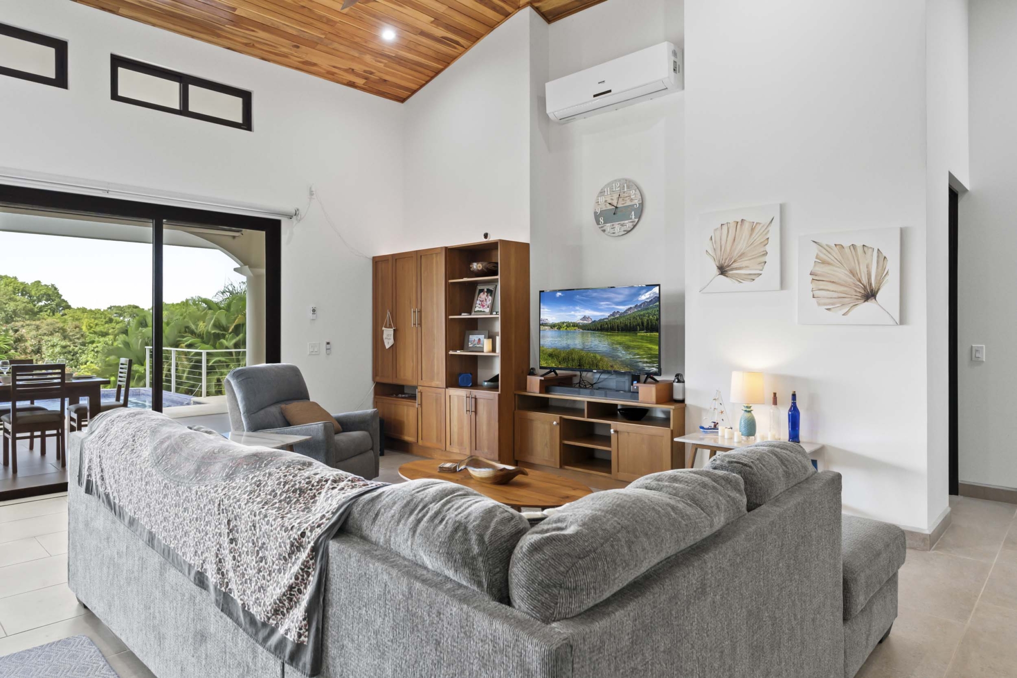 Phase 11 Home – Luxurious 4-Bedroom Home with Family-Friendly Layout, Incredible Pacific Ocean Views & Lush Tropical Grounds in Ojochal Costa Rica Luxurious 4-Bedroom Home with Family-Friendly Layout, Incredible Pacific Ocean Views & Lush Tropical Grounds in Ojochal Costa Rica