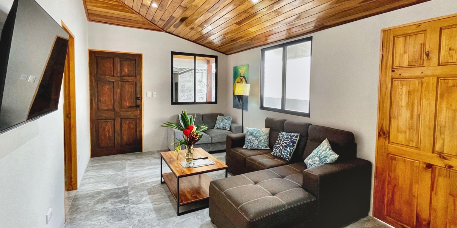 Newly Renovated 2BR Home Walking Distance to Beach in Dominicalito Costa Rica Newly Renovated 2BR Home Walking Distance to Beach in Dominicalito Costa Rica