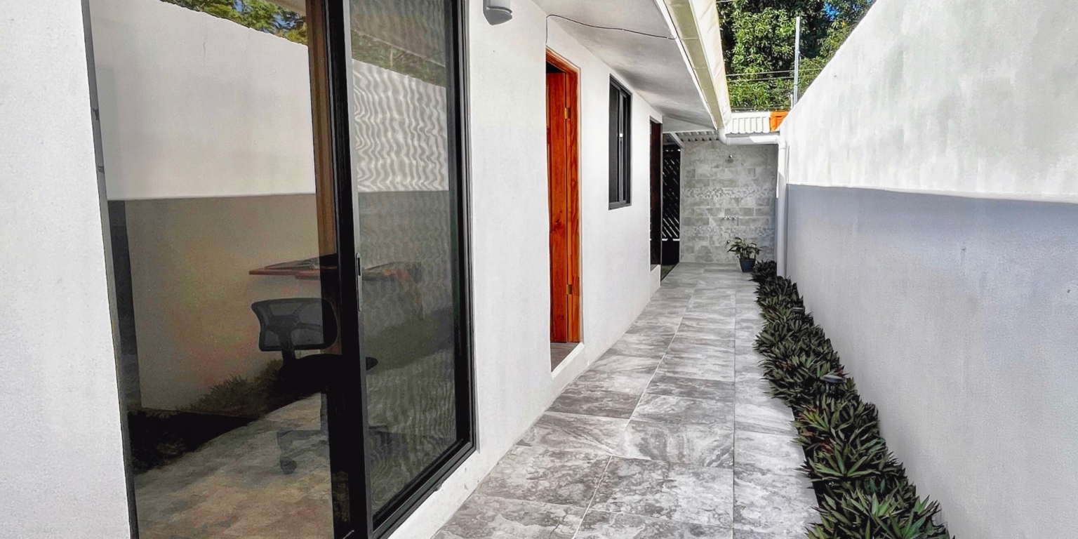Newly Renovated 2BR Home Walking Distance to Beach in Dominicalito Costa Rica Newly Renovated 2BR Home Walking Distance to Beach in Dominicalito Costa Rica