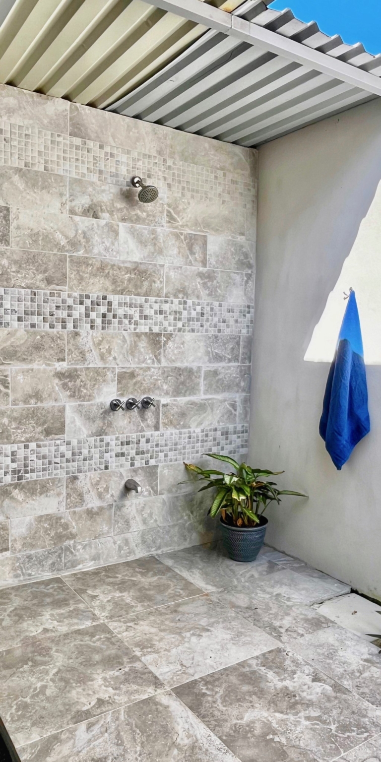 Newly Renovated 2BR Home Walking Distance to Beach in Dominicalito Costa Rica Newly Renovated 2BR Home Walking Distance to Beach in Dominicalito Costa Rica