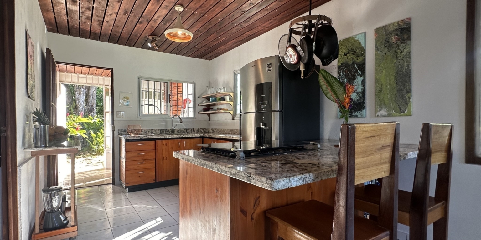 Breezes, Trees & Monkeys – Your Affordable 3-Bedroom Costa Rican Haven with Cabina in Uvita Costa Rica Breezes, Trees & Monkeys – Your Affordable 3-Bedroom Costa Rican Haven with Cabina in Uvita Costa Rica