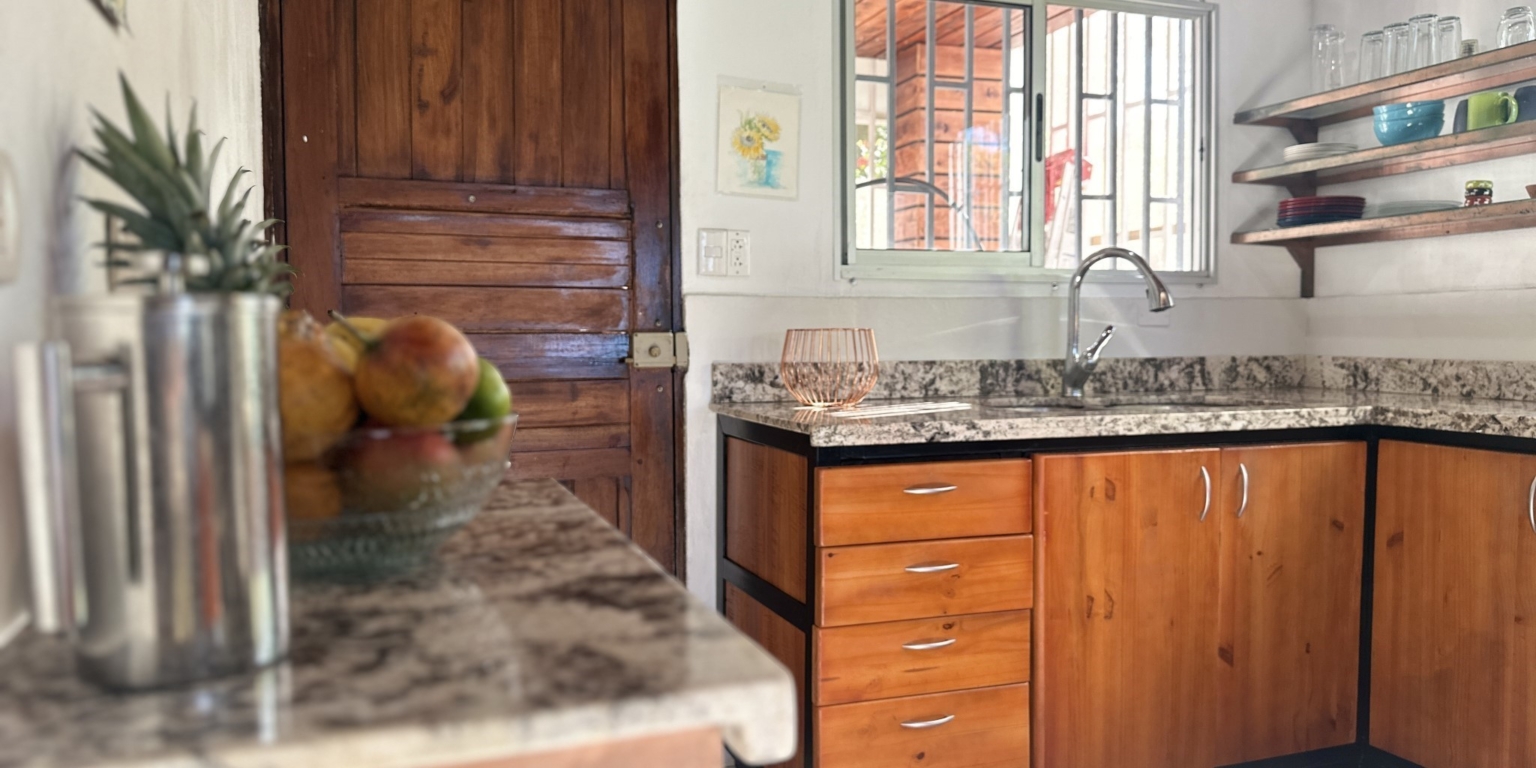 Breezes, Trees & Monkeys – Your Affordable 3-Bedroom Costa Rican Haven with Cabina in Uvita Costa Rica Breezes, Trees & Monkeys – Your Affordable 3-Bedroom Costa Rican Haven with Cabina in Uvita Costa Rica