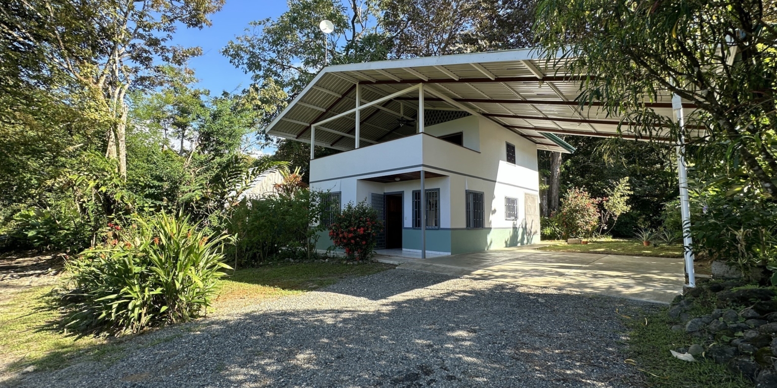 Breezes, Trees & Monkeys – Your Affordable 3-Bedroom Costa Rican Haven with Cabina in Uvita Costa Rica Breezes, Trees & Monkeys – Your Affordable 3-Bedroom Costa Rican Haven with Cabina in Uvita Costa Rica