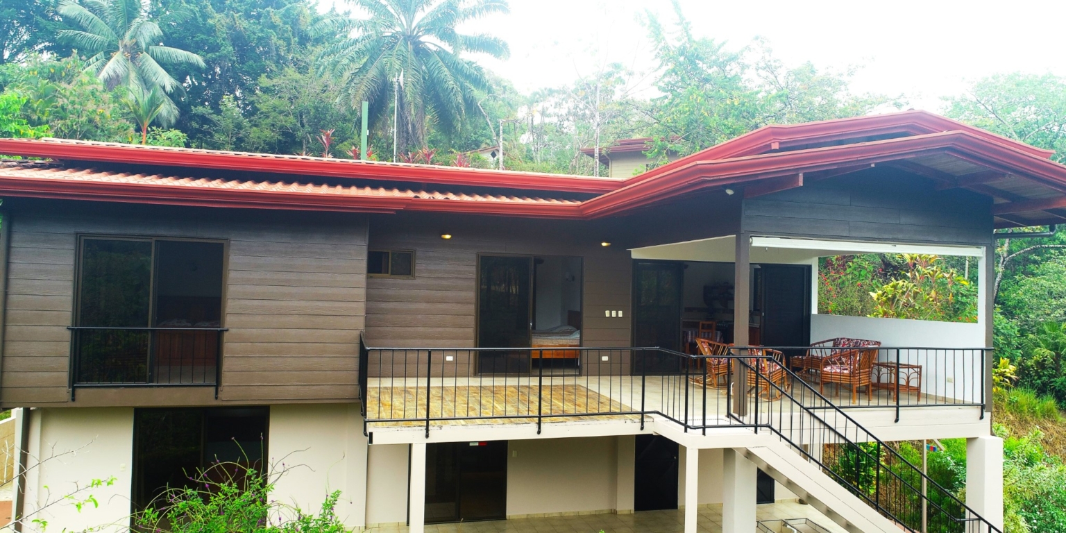 1 (1) Home with 3-Bedrooms with River Border in Easy Access Location in Ojochal Costa Rica
