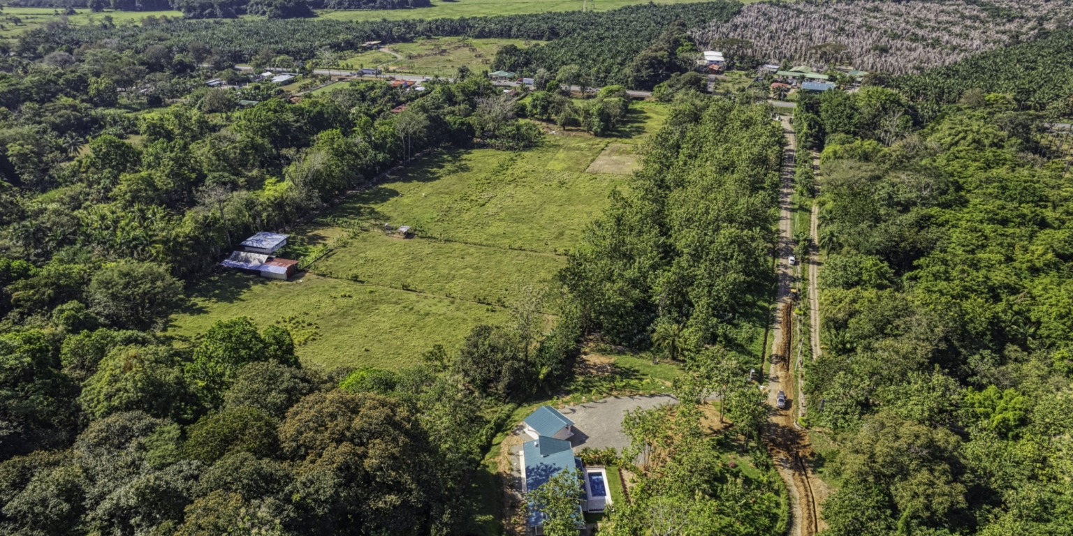 Beautiful 2-Bedroom Ocean View Home with Sparkling Pool in the Gated Community of Tulpa Ridge in Matapalo Costa Rica