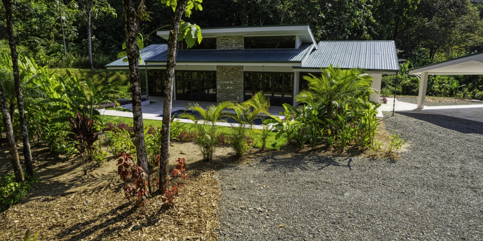 Beautiful 2-Bedroom Ocean View Home with Sparkling Pool in the Gated Community of Tulpa Ridge in Matapalo Costa Rica