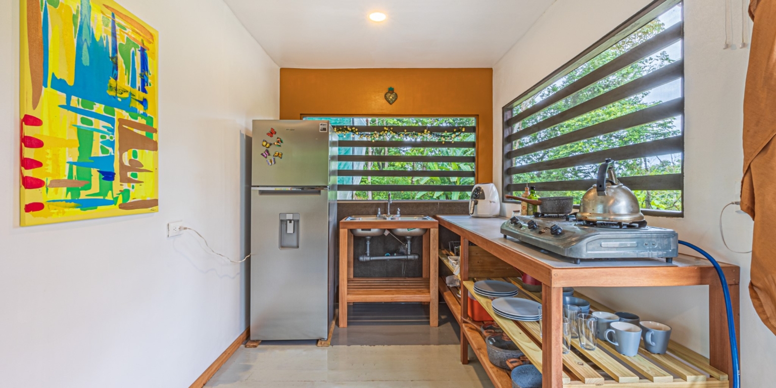 Beautiful 2-Acre Jungle Property with Container Home on Cinco Ventanas Road in Ojochal Costa Rica- Beautiful 2-Acre Jungle Property with Container Home on Cinco Ventanas Road in Ojochal Costa Rica