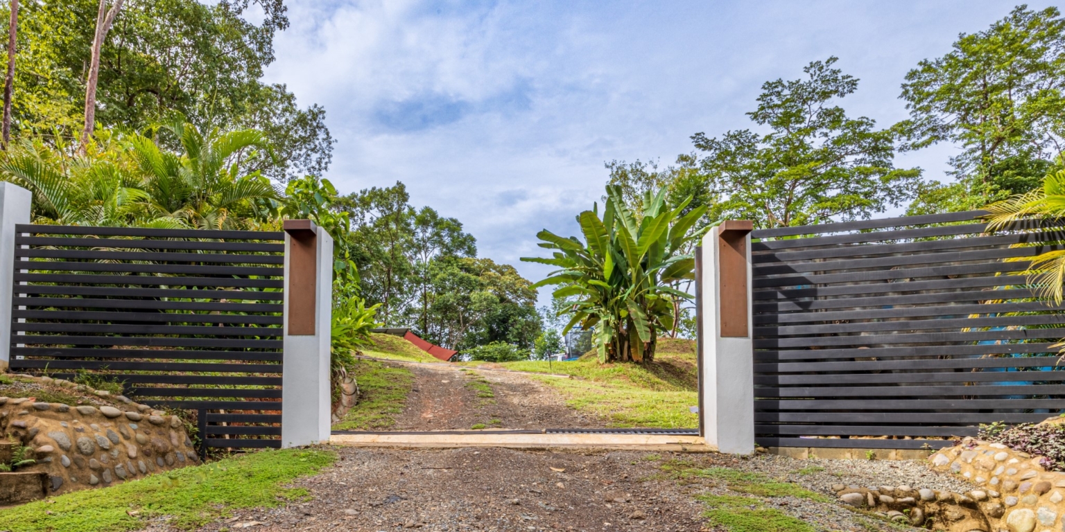 Beautiful 2-Acre Jungle Property with Container Home on Cinco Ventanas Road in Ojochal Costa Rica- Beautiful 2-Acre Jungle Property with Container Home on Cinco Ventanas Road in Ojochal Costa Rica