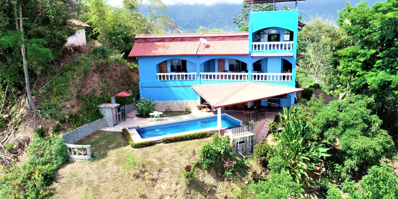 House & Cabins With Outstanding Ocean, Sunset & Mountain Views on the Front Ridge in Ojochal Costa Rica