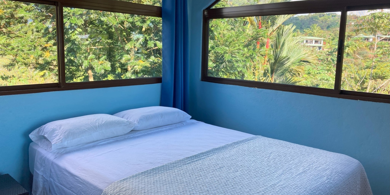 House & Cabins With Outstanding Ocean, Sunset & Mountain Views on the Front Ridge in Ojochal Costa Rica
