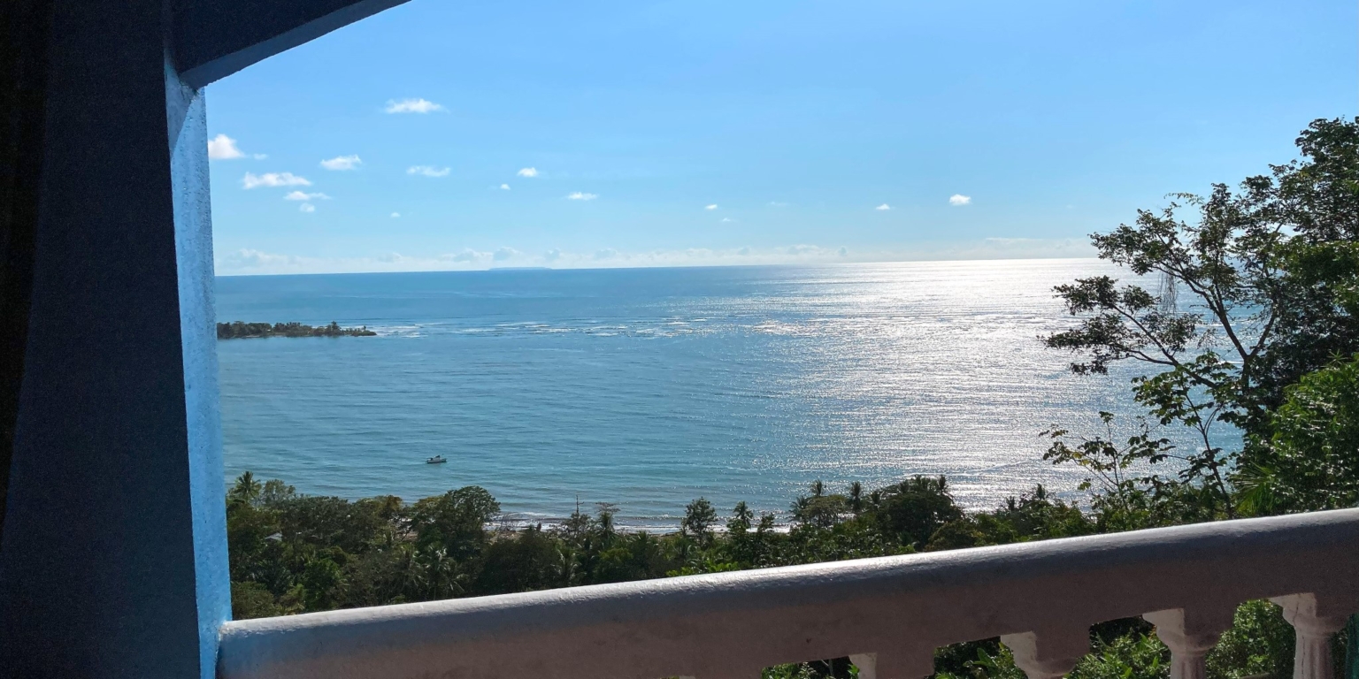 House & Cabins With Outstanding Ocean, Sunset & Mountain Views on the Front Ridge in Ojochal Costa Rica
