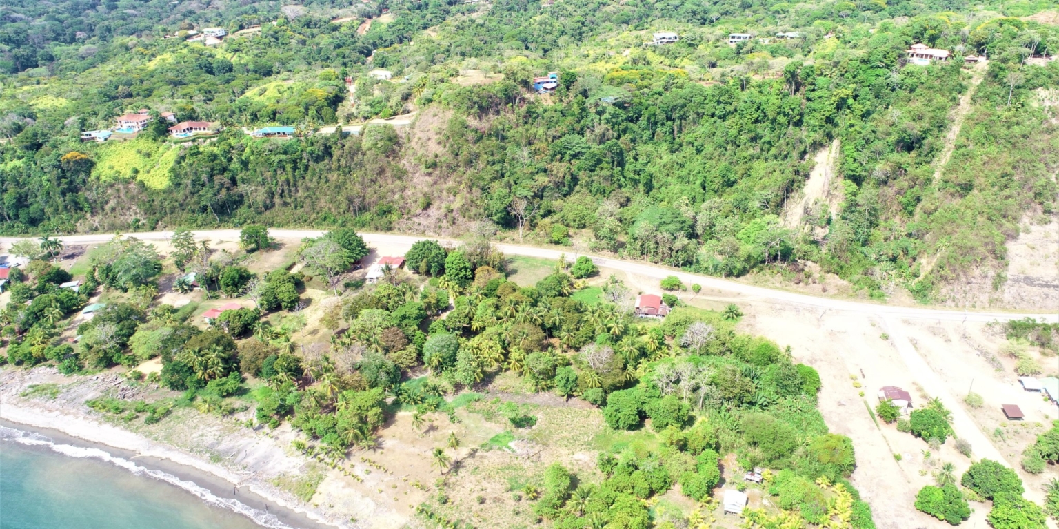House & Cabins With Outstanding Ocean, Sunset & Mountain Views on the Front Ridge in Ojochal Costa Rica