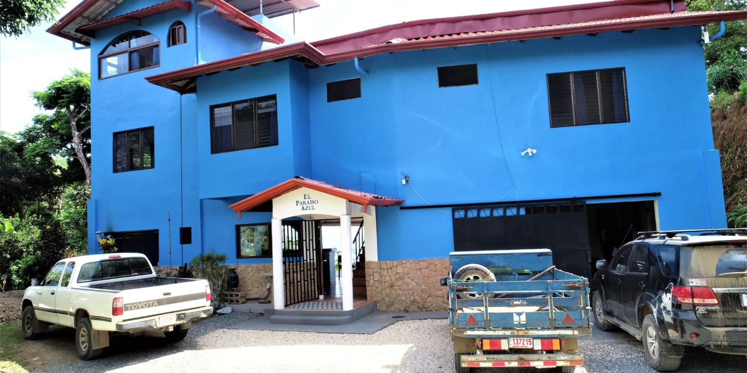 House & Cabins With Outstanding Ocean, Sunset & Mountain Views on the Front Ridge in Ojochal Costa Rica