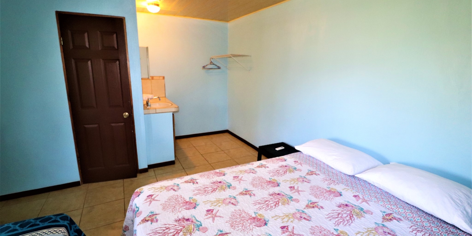 House & Cabins With Outstanding Ocean, Sunset & Mountain Views on the Front Ridge in Ojochal Costa Rica