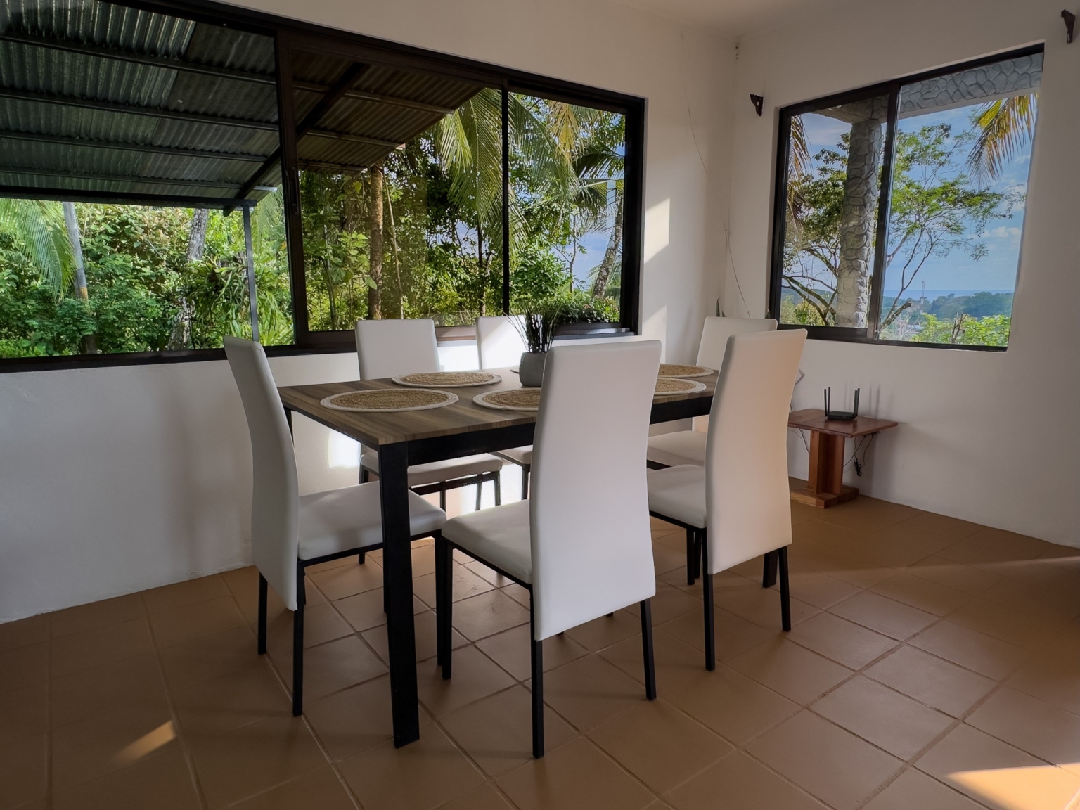 Cozy 3-Bedroom Home with Ocean Views in Hatillo near Dominical Costa Rica Cozy 3-Bedroom Home with Ocean Views in Hatillo near Dominical Costa Rica