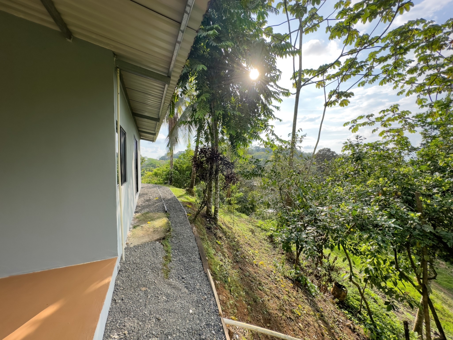 Cozy 3-Bedroom Home with Ocean Views in Hatillo near Dominical Costa Rica Cozy 3-Bedroom Home with Ocean Views in Hatillo near Dominical Costa Rica