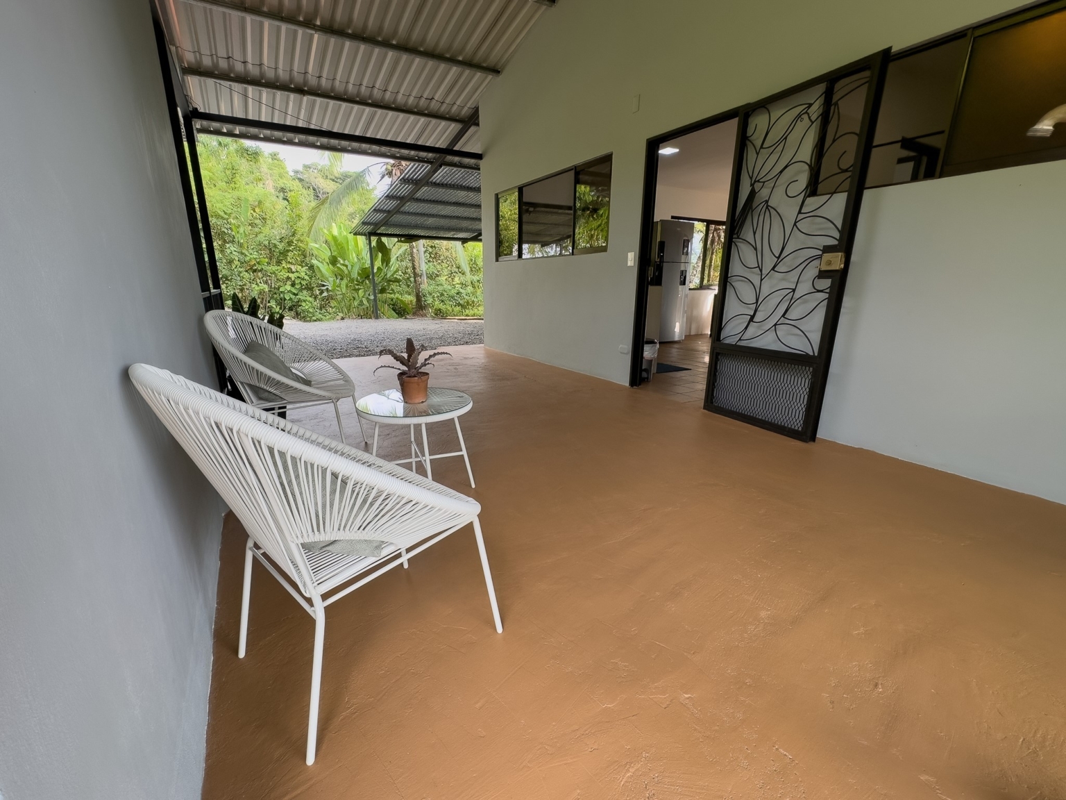 Cozy 3-Bedroom Home with Ocean Views in Hatillo near Dominical Costa Rica Cozy 3-Bedroom Home with Ocean Views in Hatillo near Dominical Costa Rica