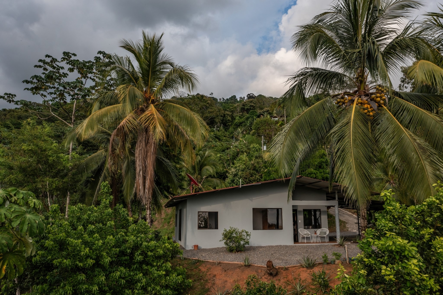 Cozy 3-Bedroom Home with Ocean Views in Hatillo near Dominical Costa Rica Cozy 3-Bedroom Home with Ocean Views in Hatillo near Dominical Costa Rica