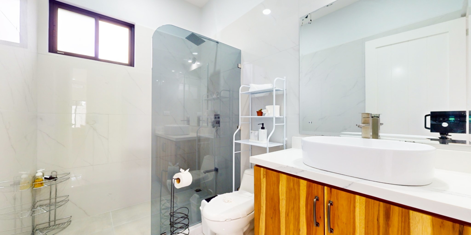 Elegant and Comfortable 3-Bedroom Modern Home in Central Uvita Costa Rica Elegant and Comfortable 3-Bedroom Modern Home in Central Uvita Costa Rica