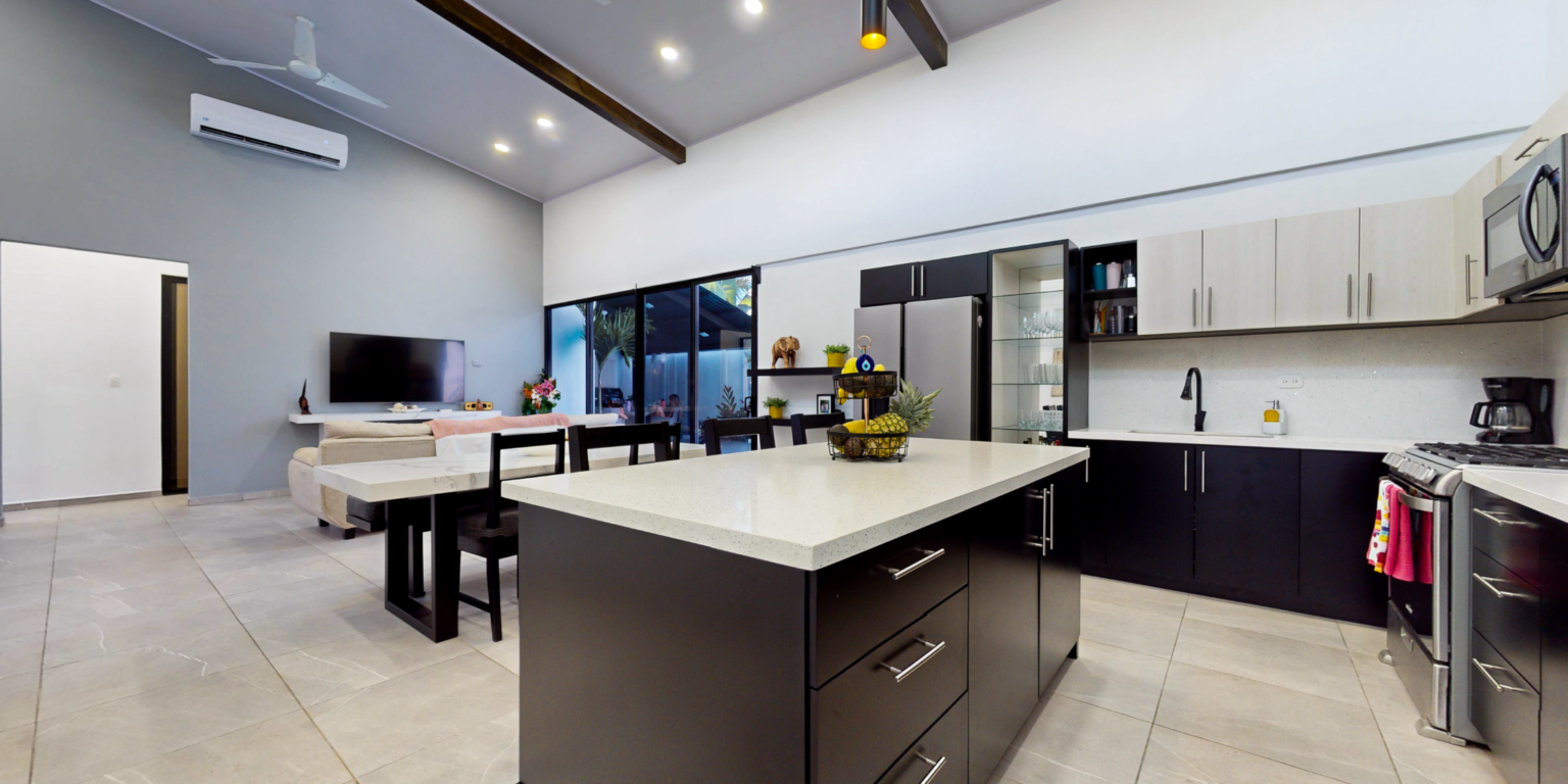 Modern-Style Tropical Paradise 3-Bedroom Home in Uvita Costa Rica Modern-Style Tropical Paradise 3-Bedroom Home in Uvita Costa Rica