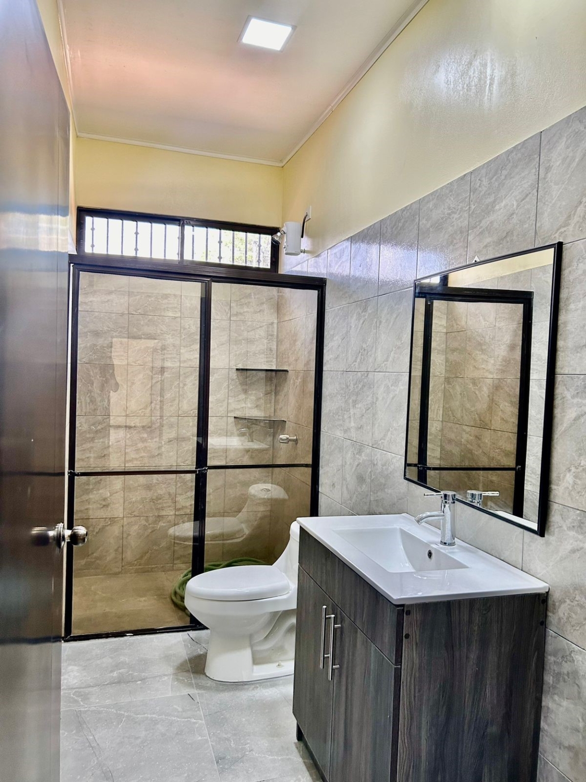 Cozy 2 Bedroom Casa Located just a 5 Minute Walk-to-Town in Uvita Costa Rica Cozy 2 Bedroom Casa Located just a 5 Minute Walk-to-Town in Uvita Costa Rica