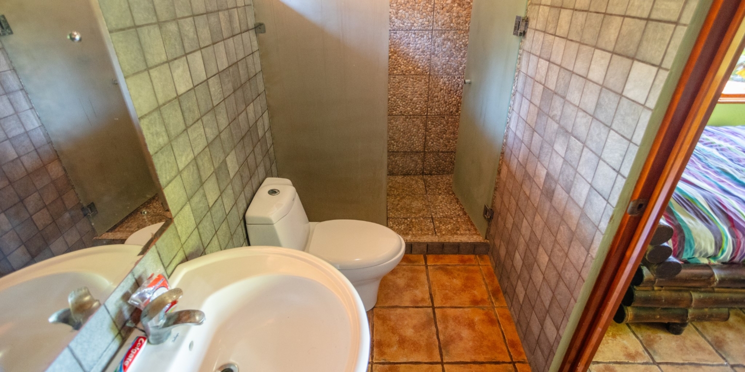 Multiple Villas with 3 Ocean View Units on 1.7 acres in Tinamastes above Dominical Costa Rica Multiple Villas with 3 Ocean View Units on 1.7 acres in Tinamastes above Dominical Costa Rica