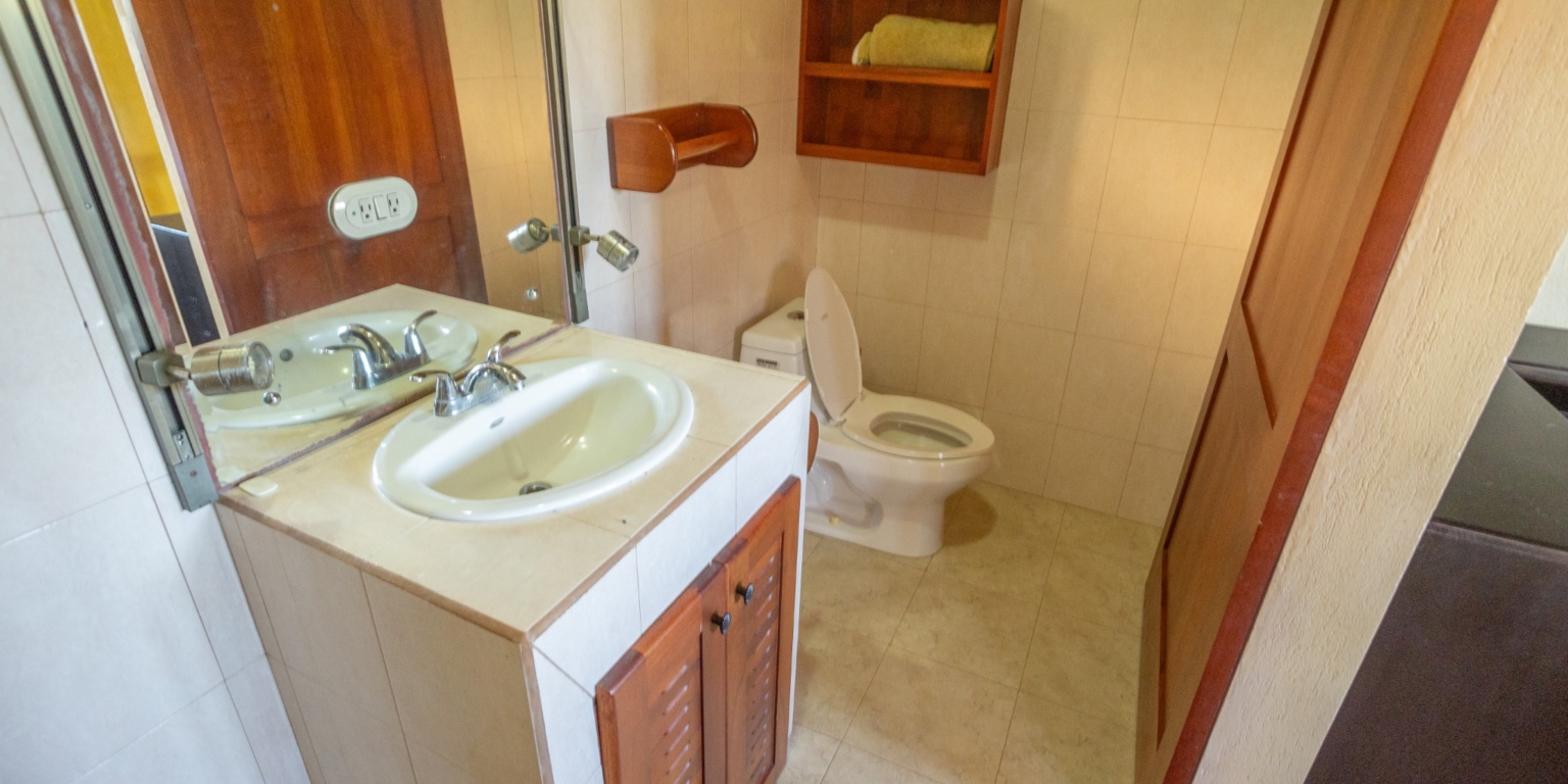 Multiple Villas with 3 Ocean View Units on 1.7 acres in Tinamastes above Dominical Costa Rica Multiple Villas with 3 Ocean View Units on 1.7 acres in Tinamastes above Dominical Costa Rica