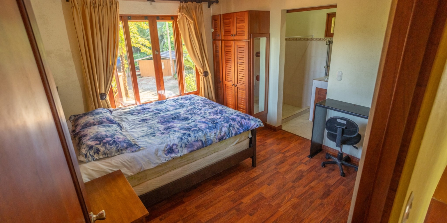 Multiple Villas with 3 Ocean View Units on 1.7 acres in Tinamastes above Dominical Costa Rica Multiple Villas with 3 Ocean View Units on 1.7 acres in Tinamastes above Dominical Costa Rica