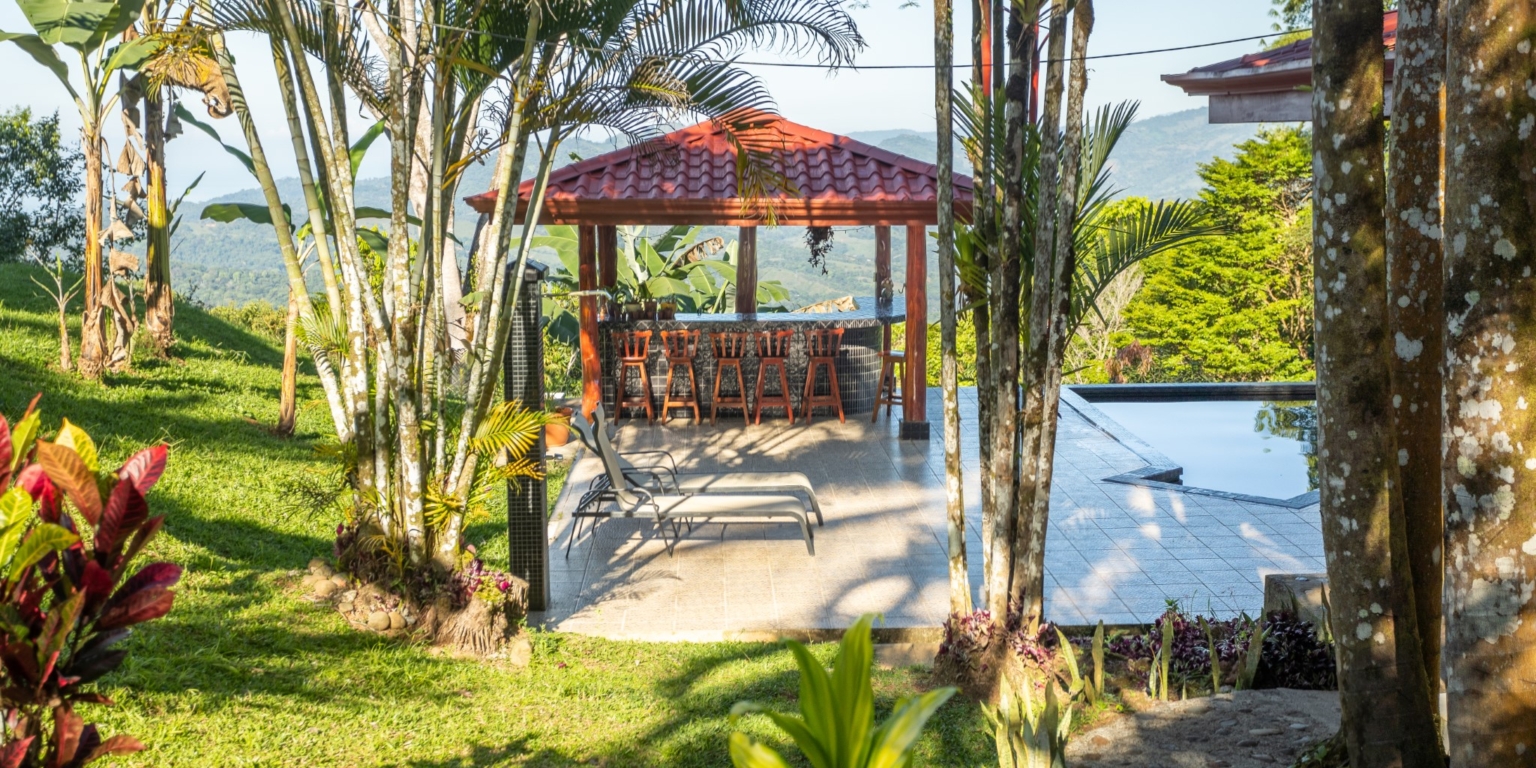 Multiple Villas with 3 Ocean View Units on 1.7 acres in Tinamastes above Dominical Costa Rica Multiple Villas with 3 Ocean View Units on 1.7 acres in Tinamastes above Dominical Costa Rica