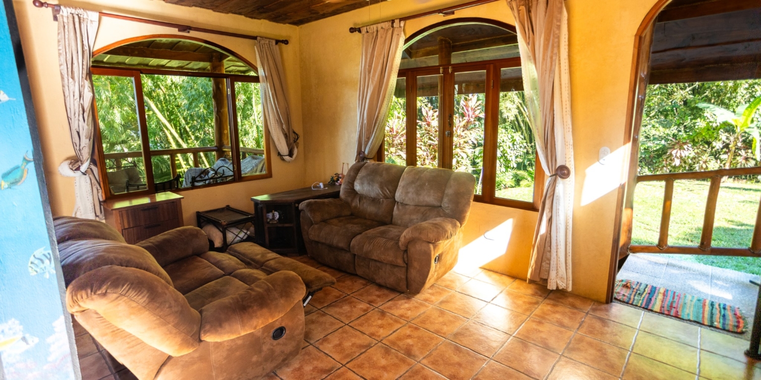 Multiple Villas with 3 Ocean View Units on 1.7 acres in Tinamastes above Dominical Costa Rica Multiple Villas with 3 Ocean View Units on 1.7 acres in Tinamastes above Dominical Costa Rica