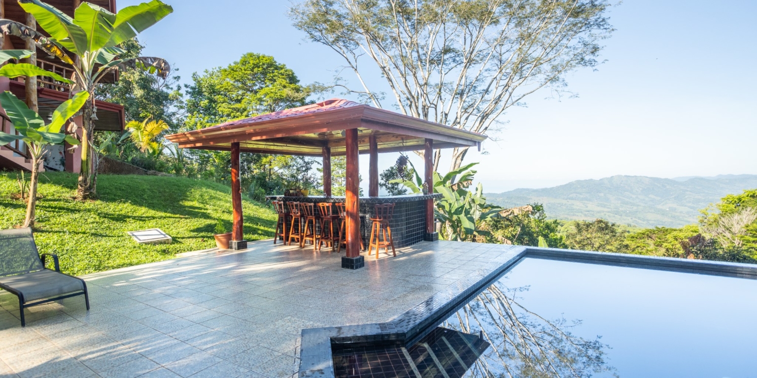 Multiple Villas with 3 Ocean View Units on 1.7 acres in Tinamastes above Dominical Costa Rica Multiple Villas with 3 Ocean View Units on 1.7 acres in Tinamastes above Dominical Costa Rica