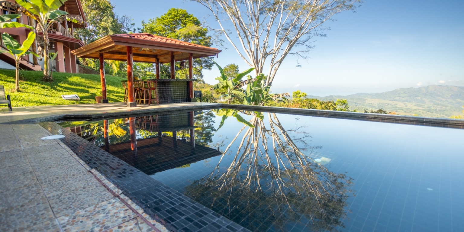 Multiple Villas with 3 Ocean View Units on 1.7 acres in Tinamastes above Dominical Costa Rica Multiple Villas with 3 Ocean View Units on 1.7 acres in Tinamastes above Dominical Costa Rica