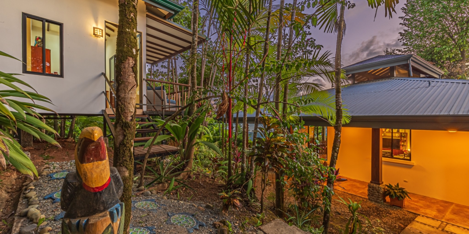 Dramatic Whale’s Tail Ocean View 2-Bedroom Home with Guesthouse in Uvita Costa Rica Dramatic Whale’s Tail Ocean View 2-Bedroom Home with Guesthouse in Uvita Costa Rica