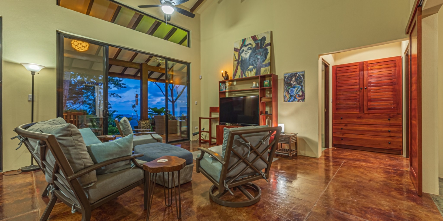 Dramatic Whale’s Tail Ocean View 2-Bedroom Home with Guesthouse in Uvita Costa Rica Dramatic Whale’s Tail Ocean View 2-Bedroom Home with Guesthouse in Uvita Costa Rica