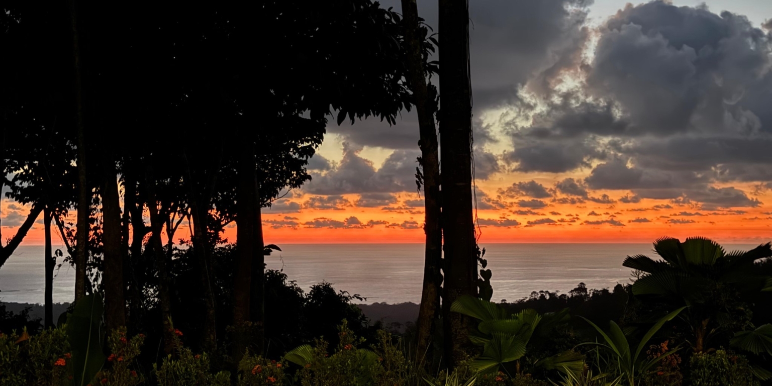 Dramatic Whale’s Tail Ocean View 2-Bedroom Home with Guesthouse in Uvita Costa Rica Dramatic Whale’s Tail Ocean View 2-Bedroom Home with Guesthouse in Uvita Costa Rica