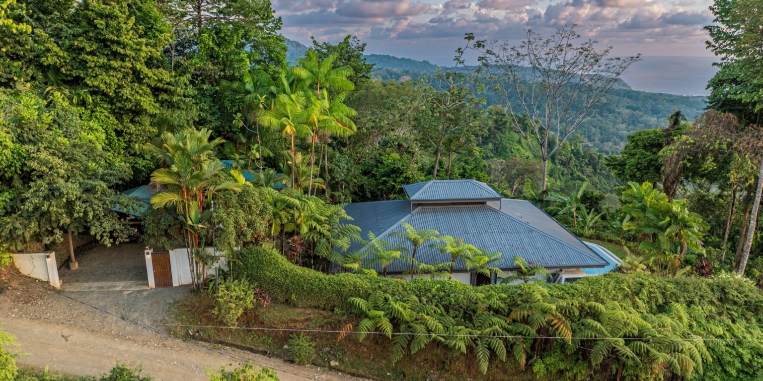 Dramatic Whale’s Tail Ocean View 2-Bedroom Home with Guesthouse in Uvita Costa Rica Dramatic Whale’s Tail Ocean View 2-Bedroom Home with Guesthouse in Uvita Costa Rica