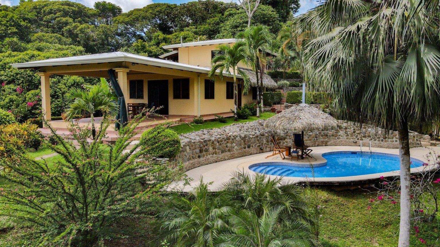 Cozy 1-Bedroom Home with Attached Studio Apartment Plus Acreage in Ojochal Costa Rica Cozy 1-Bedroom Home with Attached Studio Apartment Plus Acreage in Ojochal Costa Rica