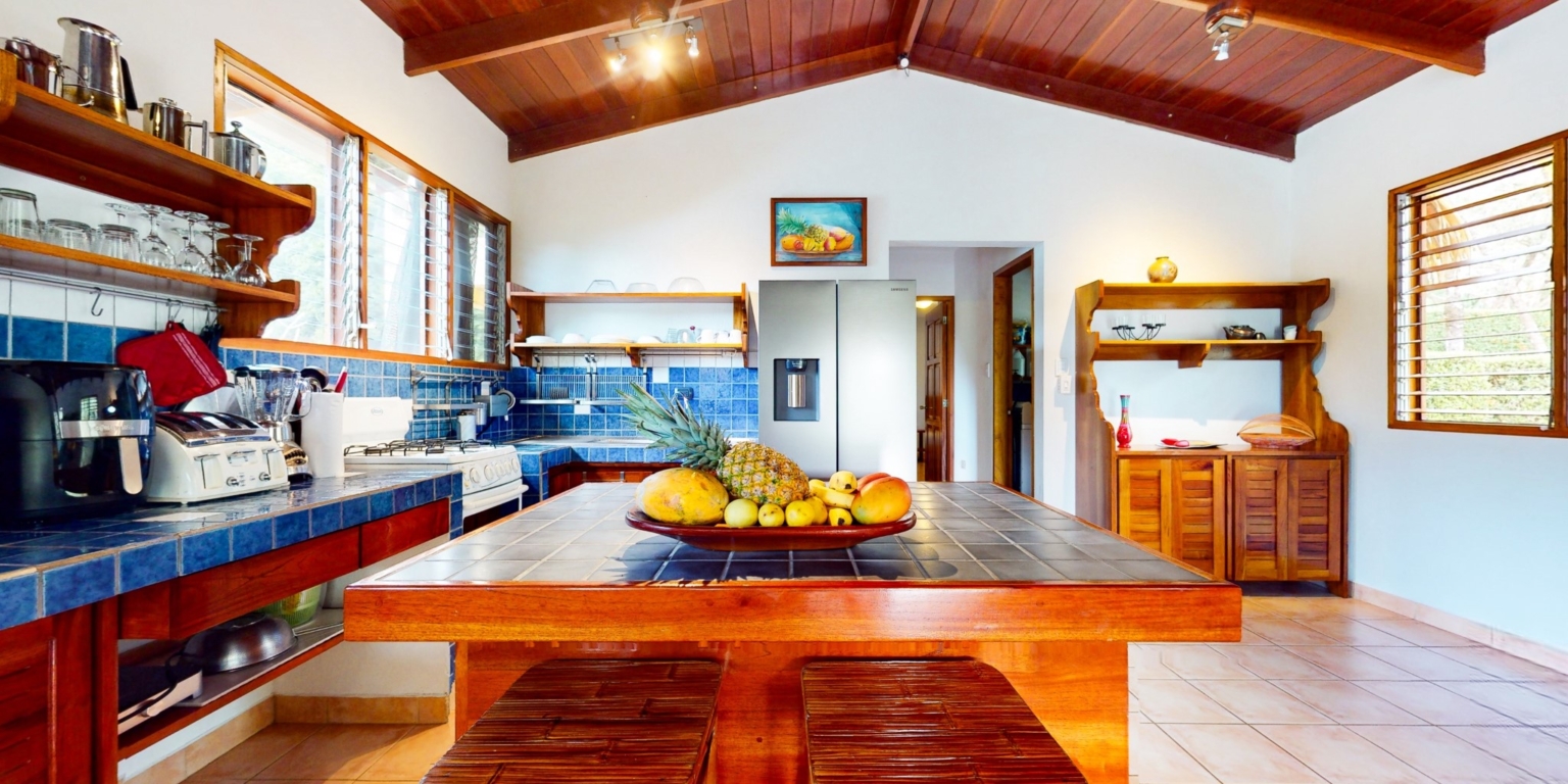 Cozy 1-Bedroom Home with Attached Studio Apartment Plus Acreage in Ojochal Costa Rica Cozy 1-Bedroom Home with Attached Studio Apartment Plus Acreage in Ojochal Costa Rica