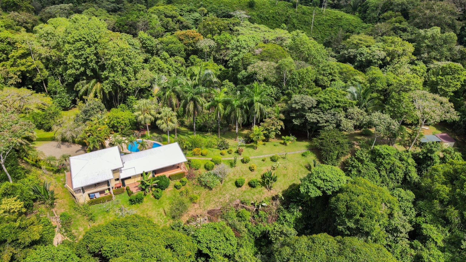 Cozy 1-Bedroom Home with Attached Studio Apartment Plus Acreage in Ojochal Costa Rica Cozy 1-Bedroom Home with Attached Studio Apartment Plus Acreage in Ojochal Costa Rica