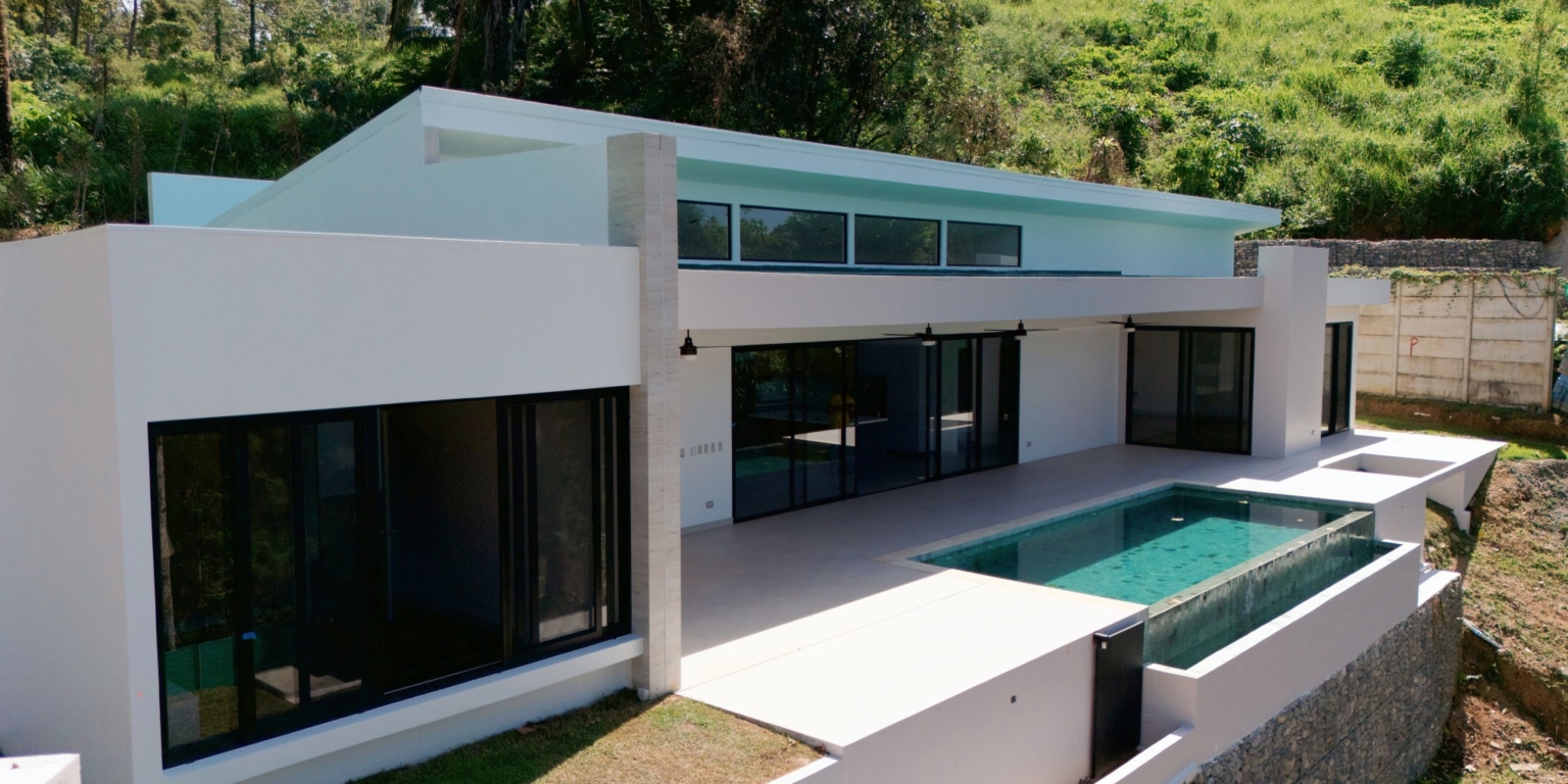 Luxury 4-Bedroom Modern-Style Villa in the Hills Above Uvita Costa Rica