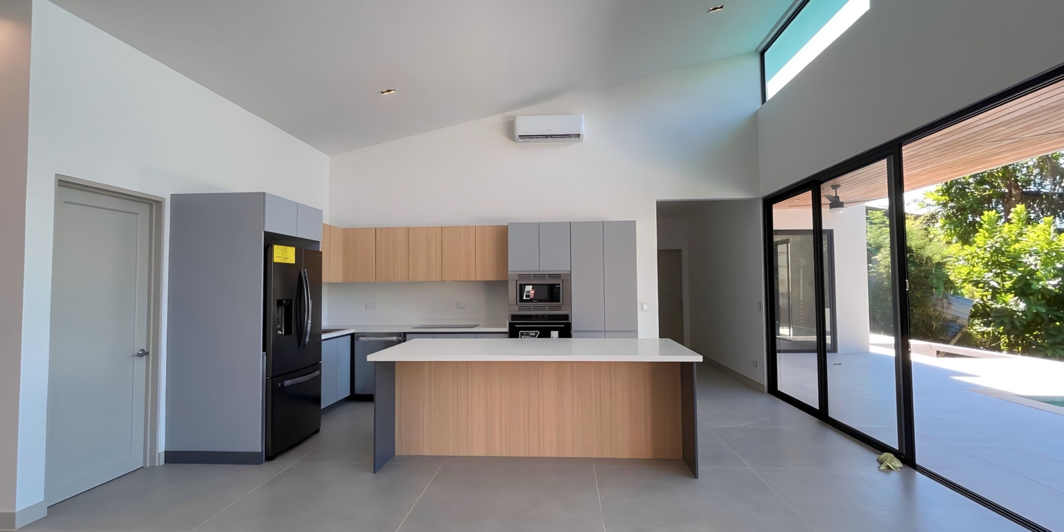 Luxury 4-Bedroom Modern-Style Villa in the Hills Above Uvita Costa Rica