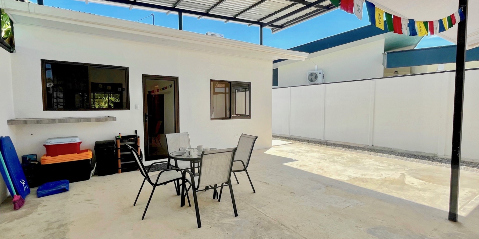 Newly Renovated 2-Bedroom Home, Plus Another Fixer Upper Home for Renovation to Make 4 Bedrooms Total in Walk-to-Beach Location in Uvita Newly Renovated 2-Bedroom Home, Plus Another Fixer Upper Home for Renovation to Make 4 Bedrooms Total in Walk-to-Beach Location in Uvita