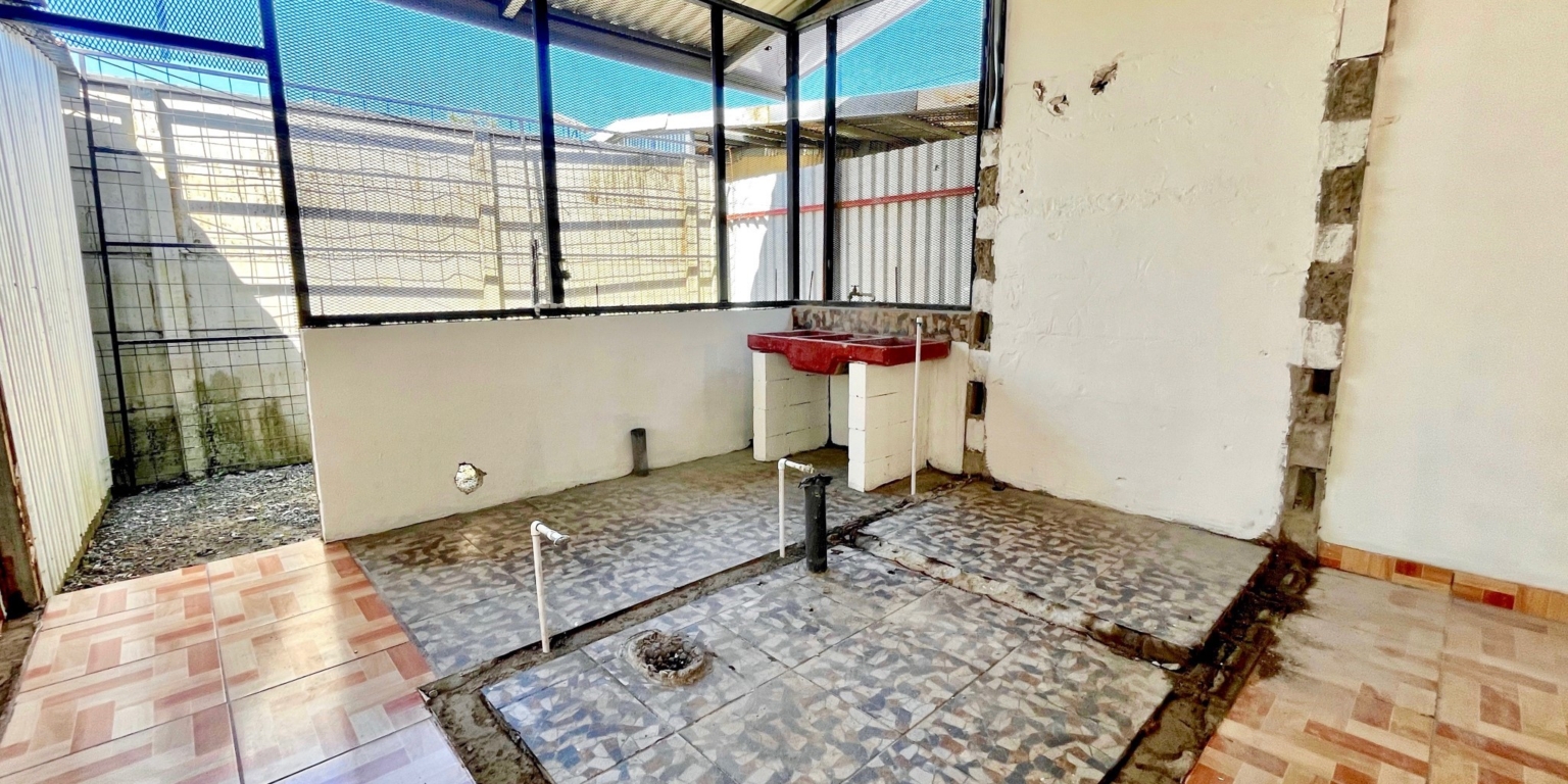 Newly Renovated 2-Bedroom Home, Plus Another Fixer Upper Home for Renovation to Make 4 Bedrooms Total in Walk-to-Beach Location in Uvita Newly Renovated 2-Bedroom Home, Plus Another Fixer Upper Home for Renovation to Make 4 Bedrooms Total in Walk-to-Beach Location in Uvita