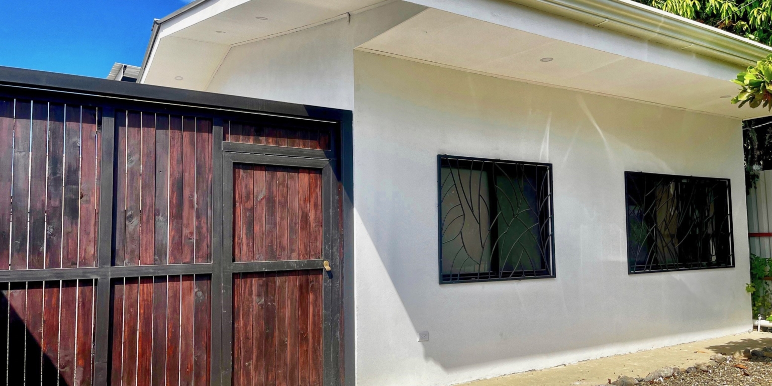 Newly Renovated 2-Bedroom Home, Plus Another Fixer Upper Home for Renovation to Make 4 Bedrooms Total in Walk-to-Beach Location in Uvita Newly Renovated 2-Bedroom Home, Plus Another Fixer Upper Home for Renovation to Make 4 Bedrooms Total in Walk-to-Beach Location in Uvita