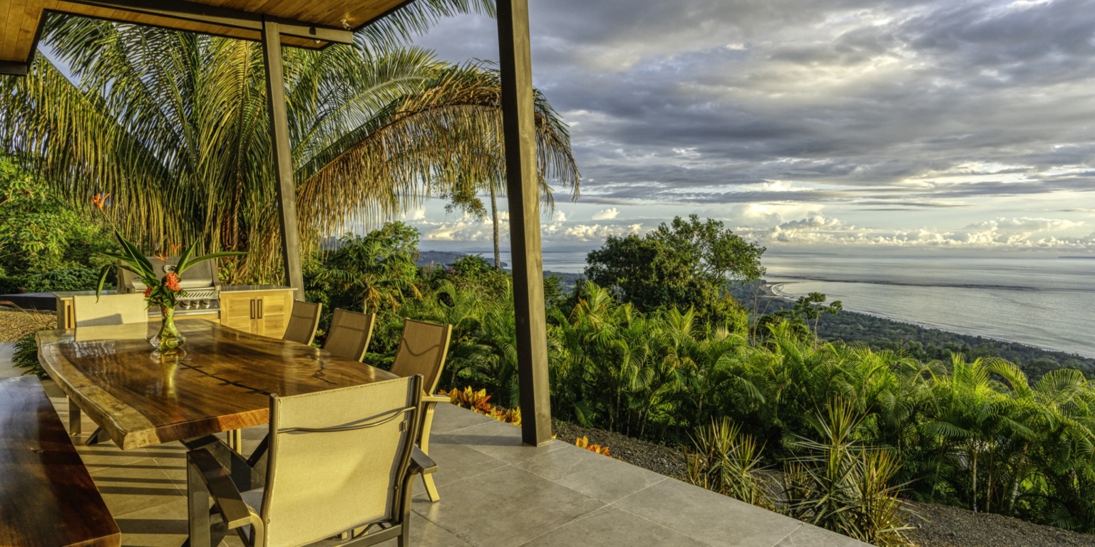 Beautiful Retreat 5-Bedroom Villa Above Playa Hermosa in Uvita Costa Rica