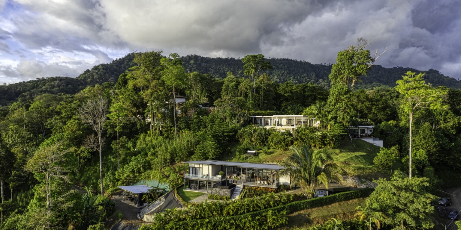 Beautiful Retreat 5-Bedroom Villa Above Playa Hermosa in Uvita Costa Rica