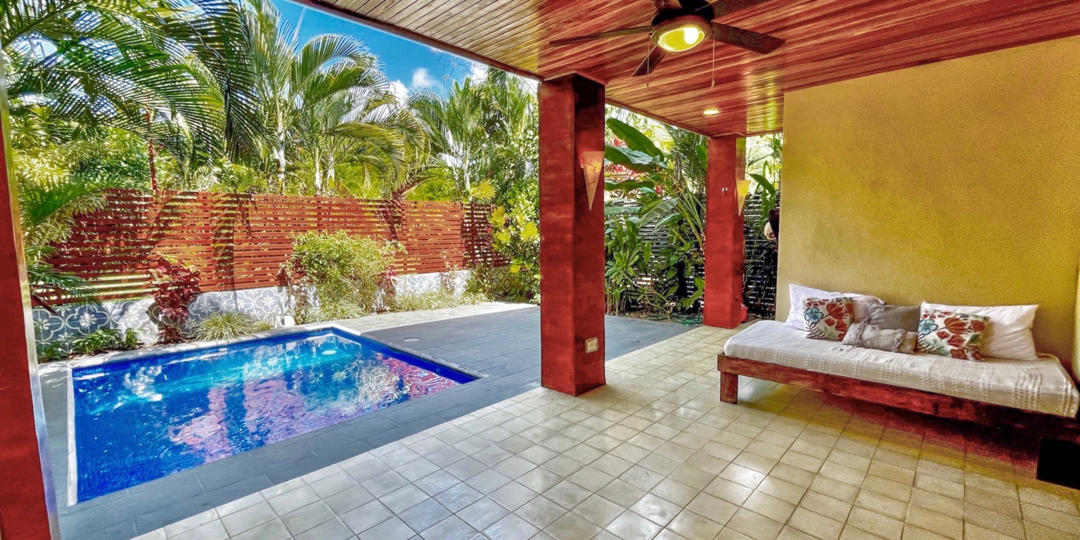 Easy Walk-to-Beach 3-Bedroom Villa just 2 Minutes Walk to Dominical Beach Costa Rica Easy Walk-to-Beach 3-Bedroom Villa just 2 Minutes Walk to Dominical Beach Costa Rica