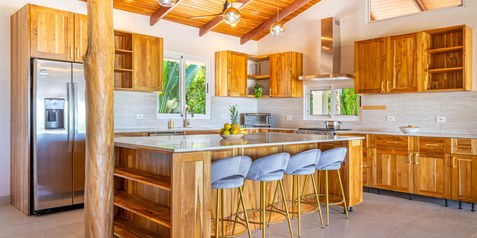 An Ideal Income Property: Breathtaking 4-Bedroom Ocean View Home with Casita in Uvita Costa Rica